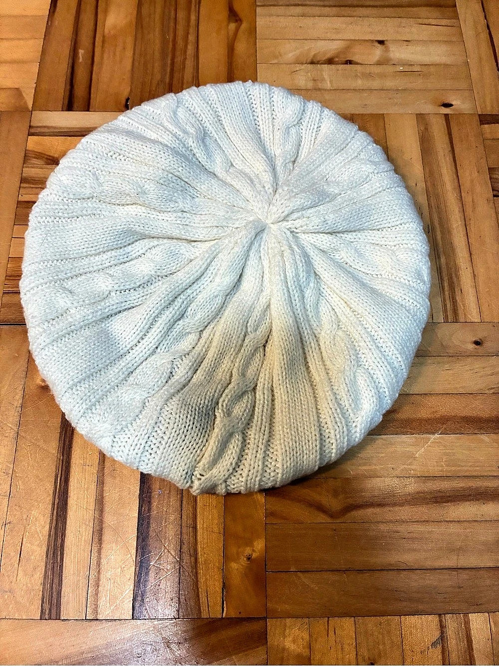 UK2LA Ribbed Knit Beret Hat in White